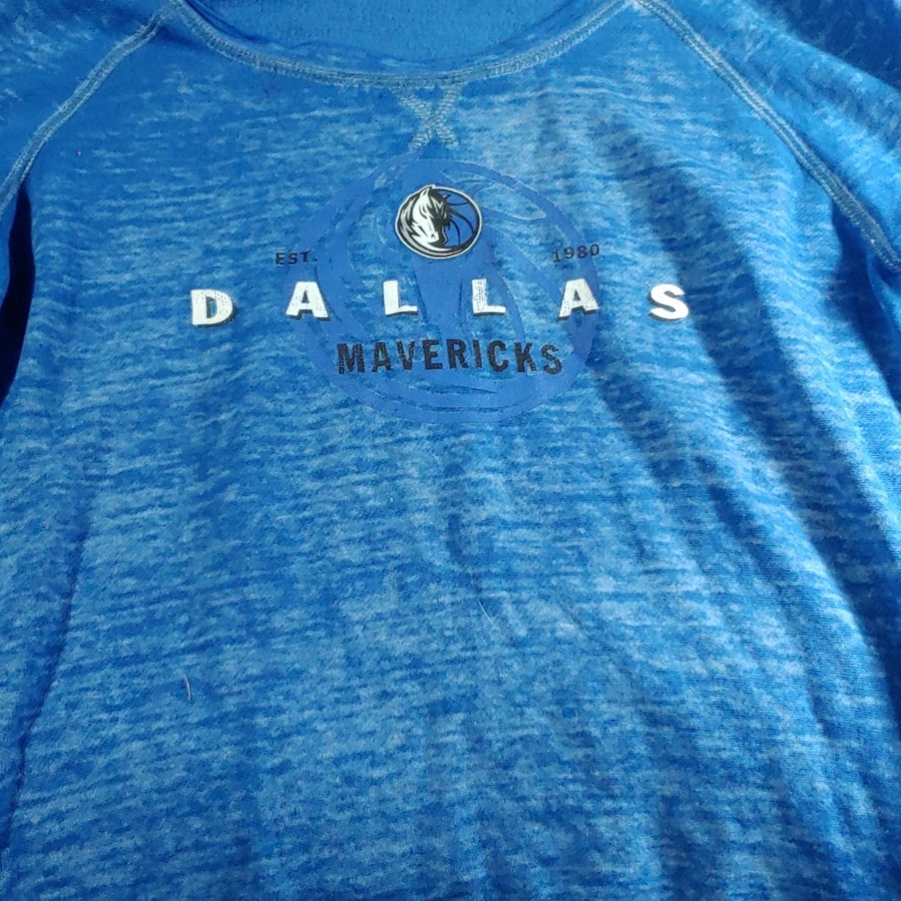 Dallas Mavericks shirt